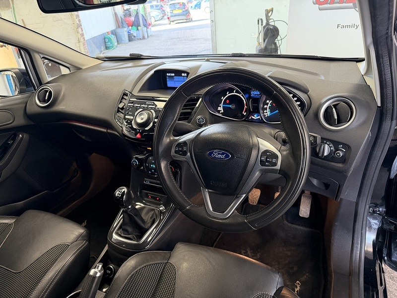 Ford Fiesta T EcoBoost Titanium X - U76171