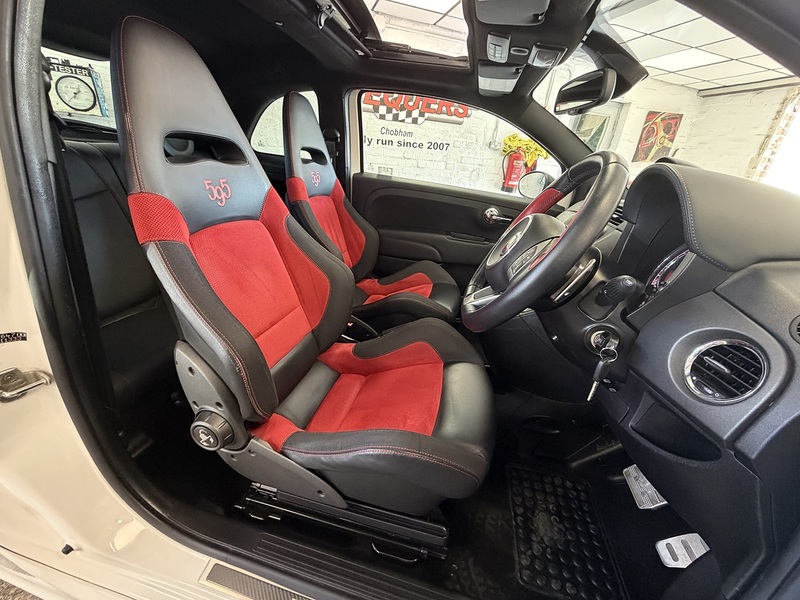 Abarth 595 T-Jet Competizione - U76173