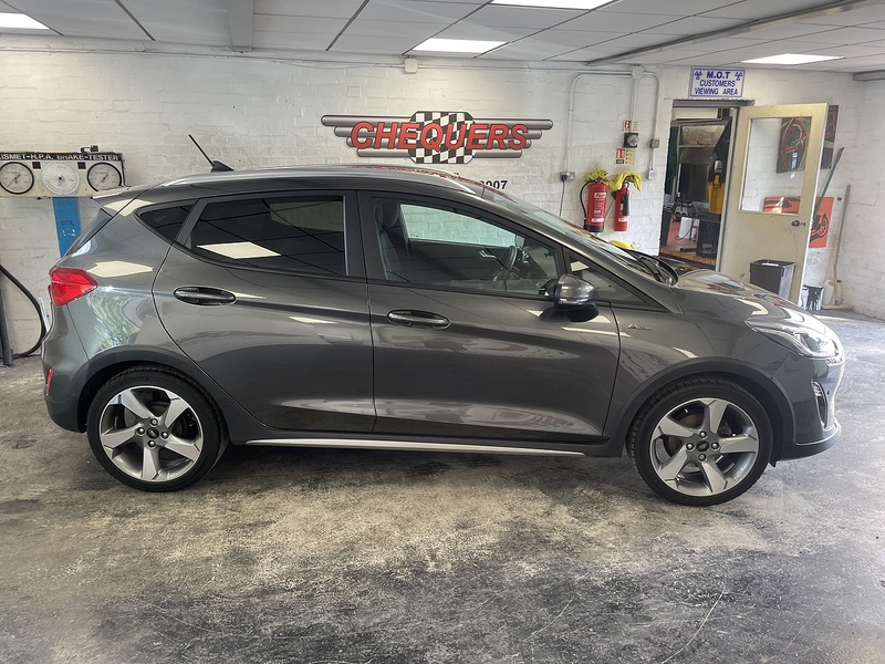 Ford Fiesta T EcoBoost Active 1 - U76174