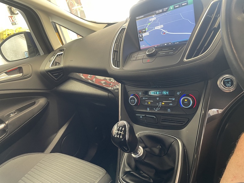 Ford C-Max T EcoBoost Titanium - U76181