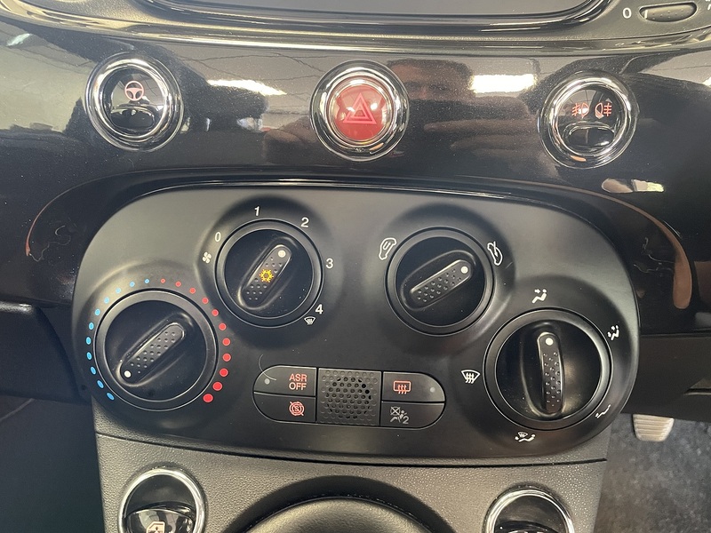 Fiat 500C 120th - U76187