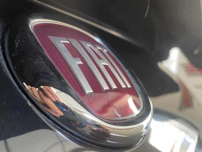 Fiat 500C 120th - U76187