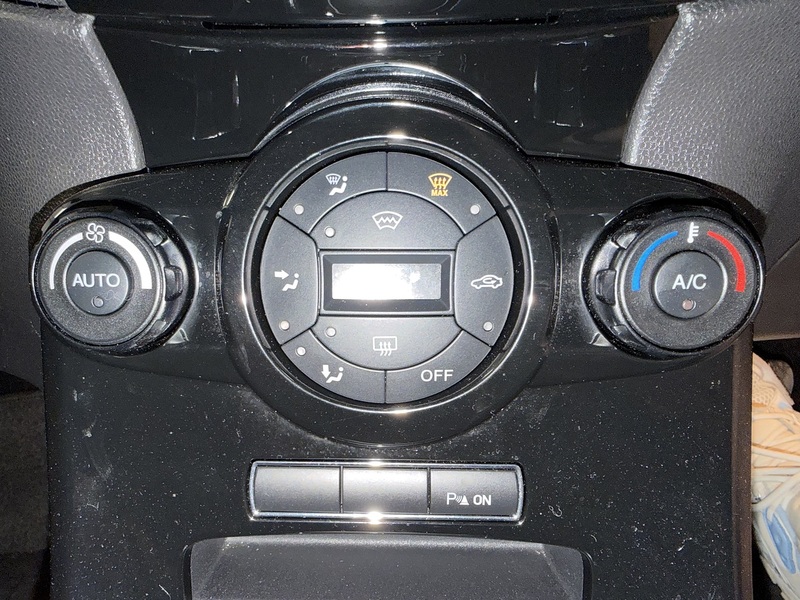 Ford Fiesta T EcoBoost Titanium X - U76216