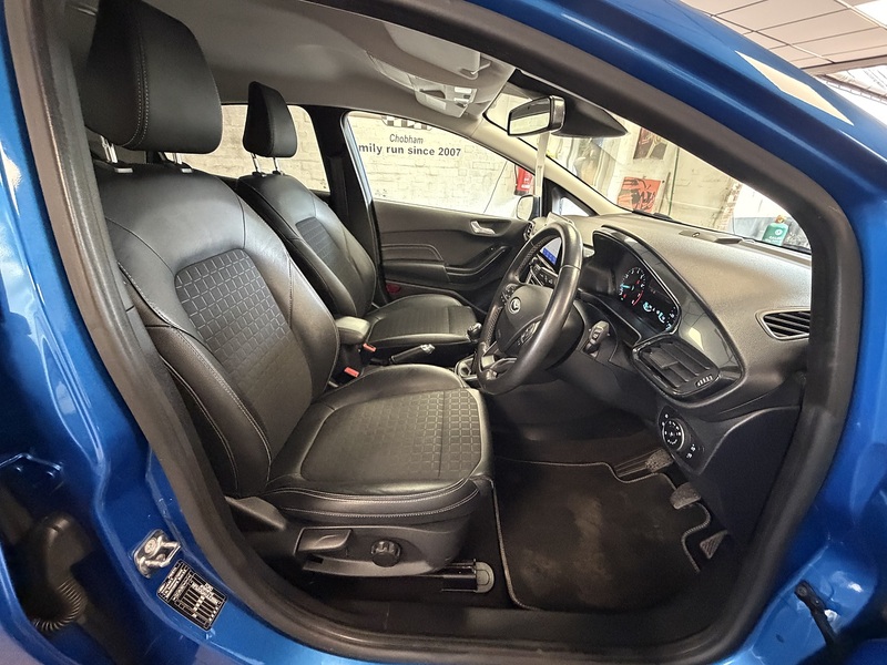 Ford Fiesta T EcoBoost MHEV Titanium X - U76227