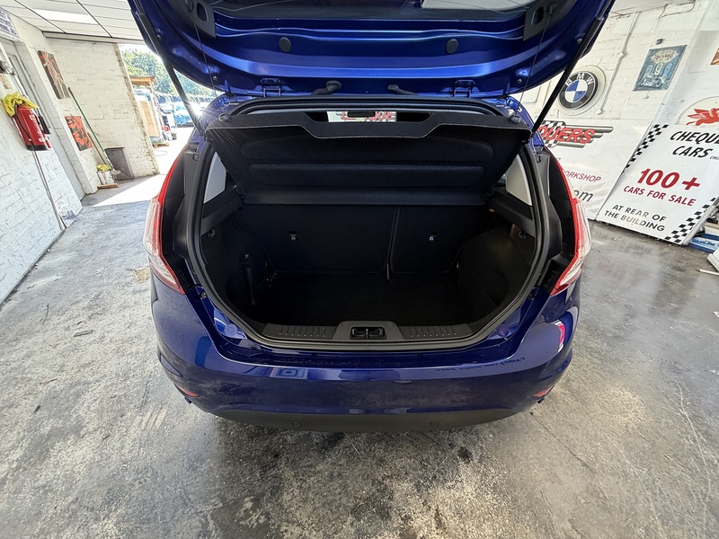 Ford Fiesta Titanium - U76235