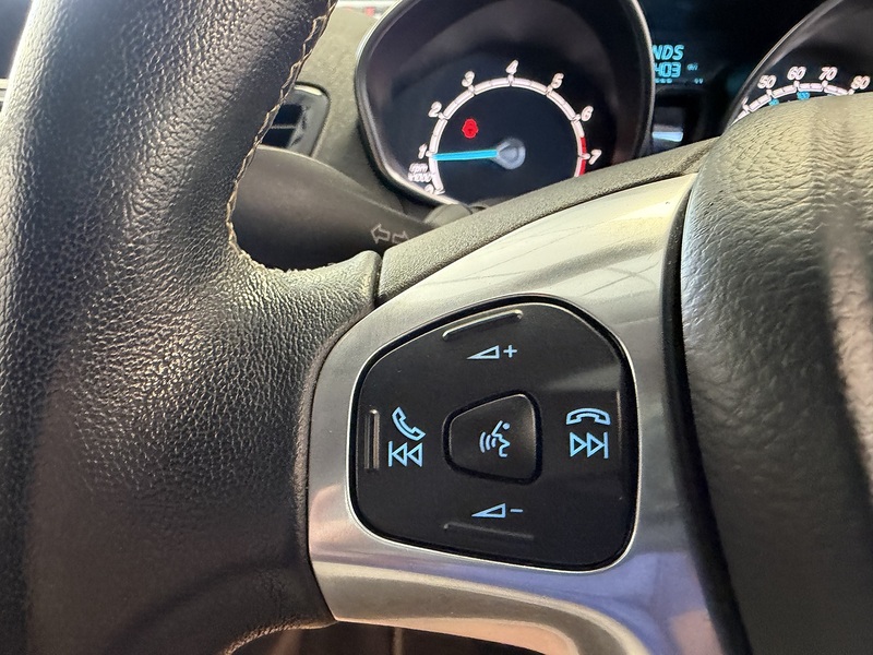 Ford Fiesta Titanium - U76235