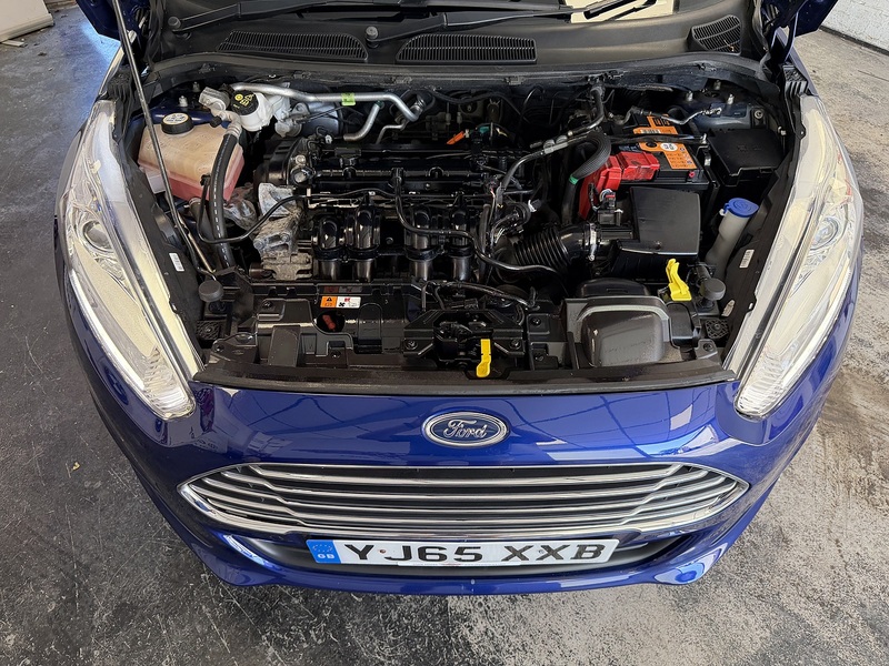 Ford Fiesta Titanium - U76235