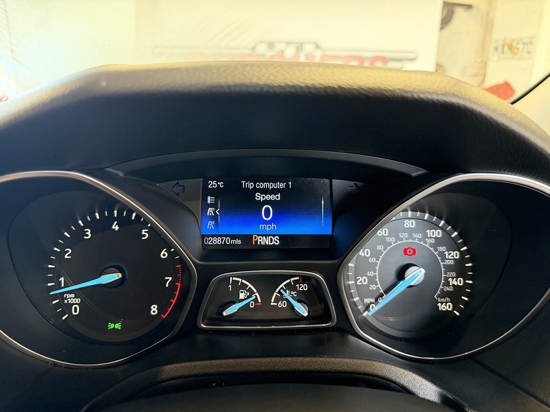 Ford Focus T EcoBoost Titanium X - U76258