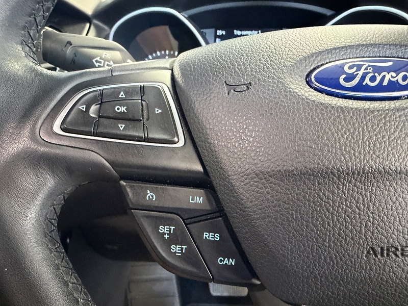 Ford Focus T EcoBoost Titanium X - U76258