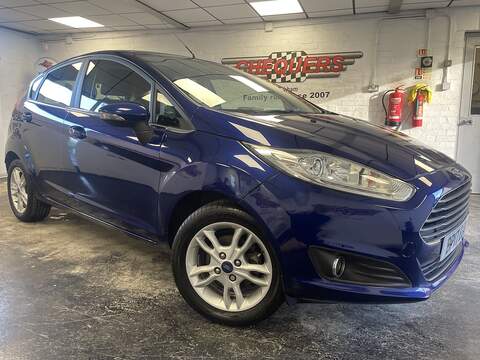 1.0T EcoBoost Zetec Hatchback 5dr Petrol Manual Euro 6 (s/s) (100 ps)