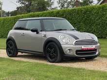 Mini Hatch Cooper Baker Street - U2398