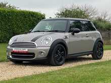 Mini Hatch Cooper Baker Street - U2398