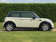 Mini Hatch Cooper Green Park - N12