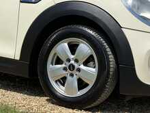 Mini Hatch Cooper - U2407