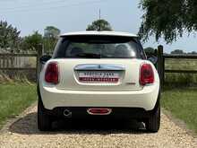 Mini Hatch Cooper - U2407