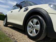 Mini Hatch Cooper - U2407