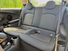 Mini Hatch Cooper - U2407