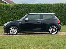 Mini Hatch Cooper - N17