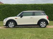 Mini Hatch One - N18