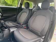 Mini Hatch One - N18