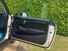 Mini Hatch One - N18