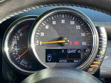 Mini Hatch Cooper - U2404