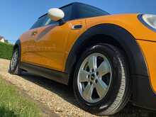 Mini Hatch Cooper - U2404