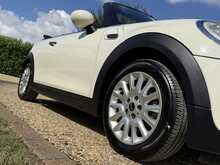 Mini Convertible Cooper - U2438
