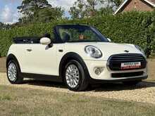 Mini Convertible Cooper - U2438