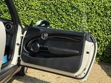 Mini Convertible Cooper - U2438