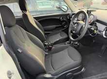 Mini Hatch Cooper - N45