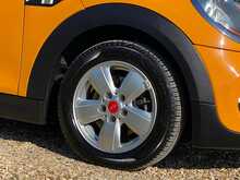 Mini Hatch Cooper - U2421