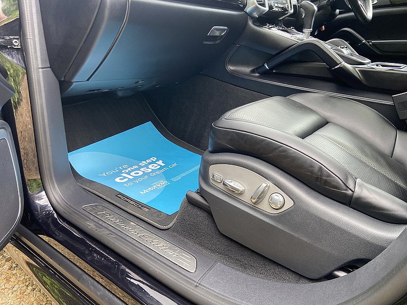 Porsche 4.2 TD V8 S Platinum Edition SUV 5dr Diesel TiptronicS 4WD Euro 6 (s/s) (385 ps)