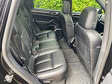 2017 (17) Porsche Cayenne 4.2 TDV8 Platinum Edition