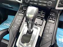 2017 (17) Porsche Cayenne 4.2 TDV8 Platinum Edition