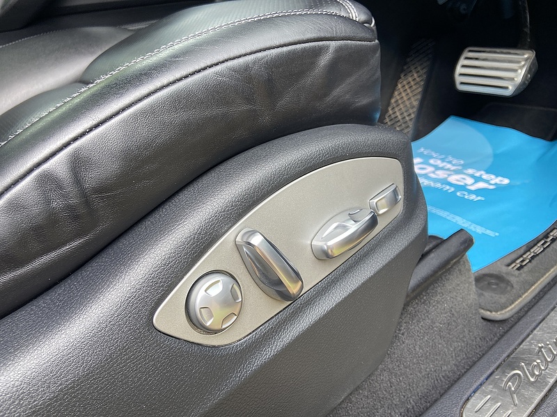 Porsche 4.2 TD V8 S Platinum Edition SUV 5dr Diesel TiptronicS 4WD Euro 6 (s/s) (385 ps)