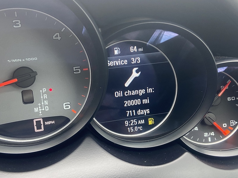 Porsche 4.2 TD V8 S Platinum Edition SUV 5dr Diesel TiptronicS 4WD Euro 6 (s/s) (385 ps)