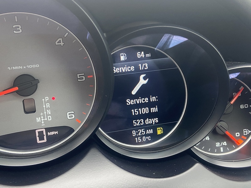 Porsche 4.2 TD V8 S Platinum Edition SUV 5dr Diesel TiptronicS 4WD Euro 6 (s/s) (385 ps)