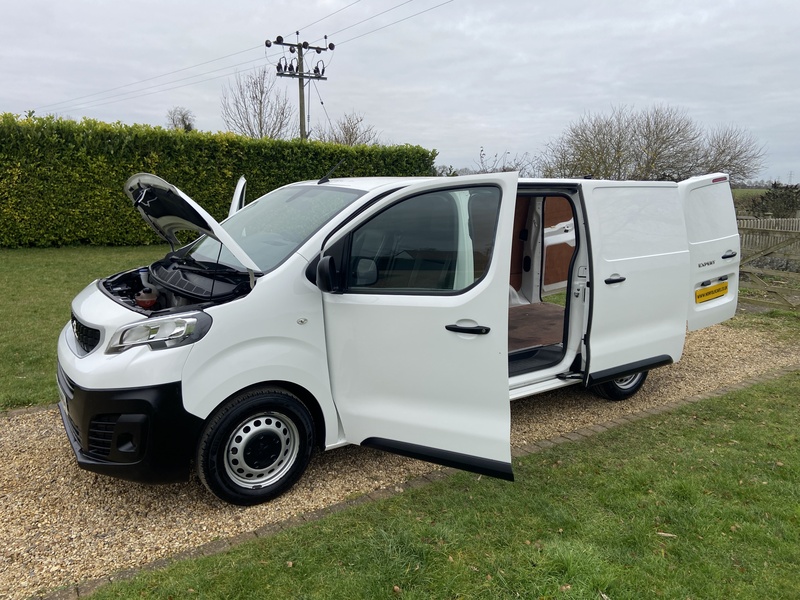 Peugeot 1.5 BlueHDi 1000 Professional Standard Panel Van 6dr Diesel Manual MWB Euro 6 (s/s) (100 bhp)