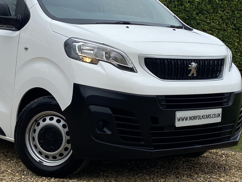 Peugeot 1.5 BlueHDi 1000 Professional Standard Panel Van 6dr Diesel Manual MWB Euro 6 (s/s) (100 bhp)