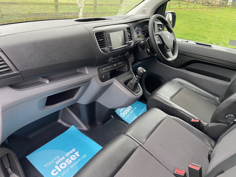 Peugeot 1.5 BlueHDi 1000 Professional Standard Panel Van 6dr Diesel Manual MWB Euro 6 (s/s) (100 bhp)