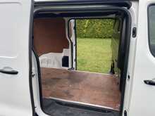 2020 (70) Peugeot Expert Professional L1 Hdi 100