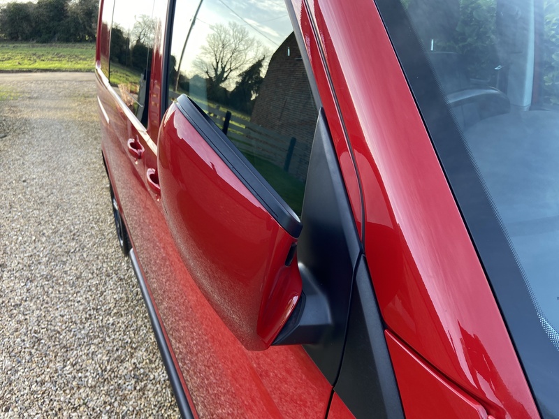 Volkswagen 2.0 BiTDI T32 BlueMotion Tech Highline Crew Van 5dr Diesel DSG FWD Euro 6 (s/s) (204 ps)