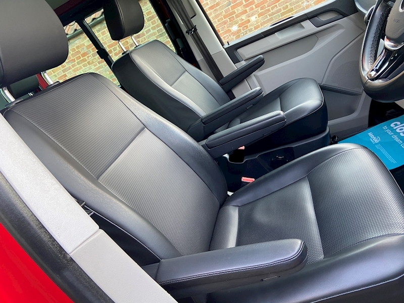 Volkswagen 2.0 BiTDI T32 BlueMotion Tech Highline Crew Van 5dr Diesel DSG FWD Euro 6 (s/s) (204 ps)