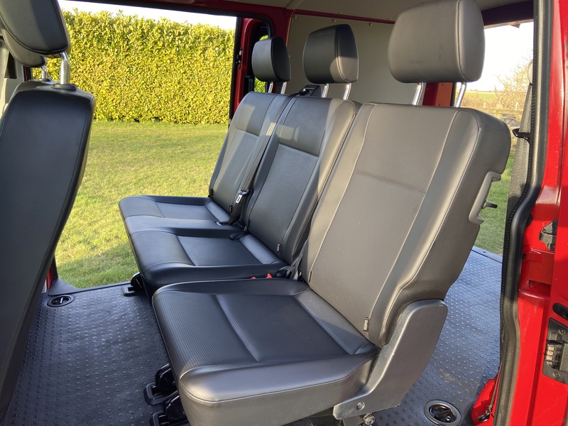 Volkswagen 2.0 BiTDI T32 BlueMotion Tech Highline Crew Van 5dr Diesel DSG FWD Euro 6 (s/s) (204 ps)