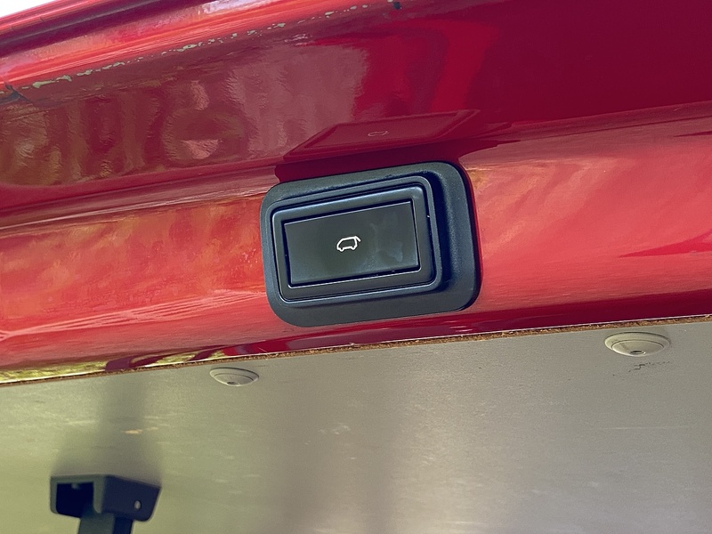 Volkswagen 2.0 BiTDI T32 BlueMotion Tech Highline Crew Van 5dr Diesel DSG FWD Euro 6 (s/s) (204 ps)