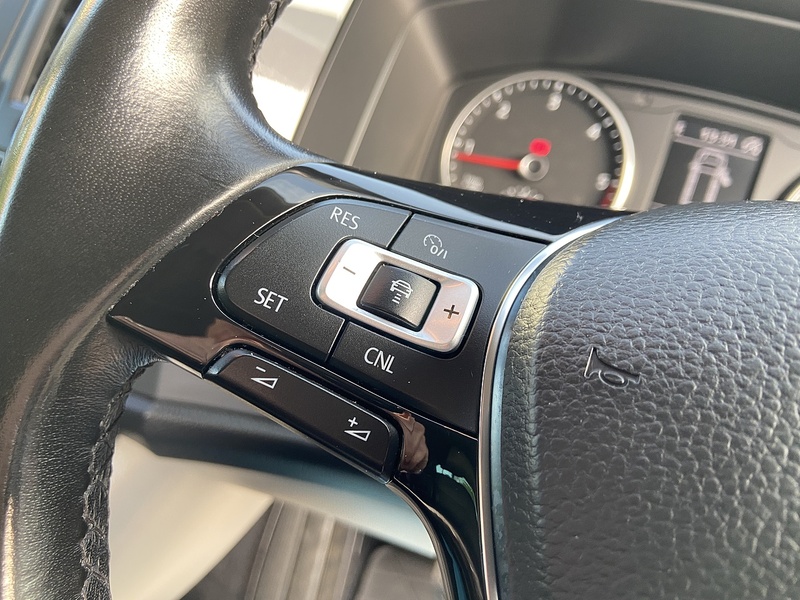 Volkswagen 2.0 BiTDI T32 BlueMotion Tech Highline Crew Van 5dr Diesel DSG FWD Euro 6 (s/s) (204 ps)