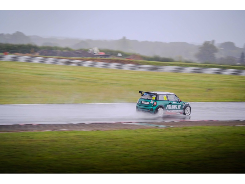 MINI 1.6 John Cooper Works Hatchback 3dr Petrol Manual Euro 5 (211 ps)