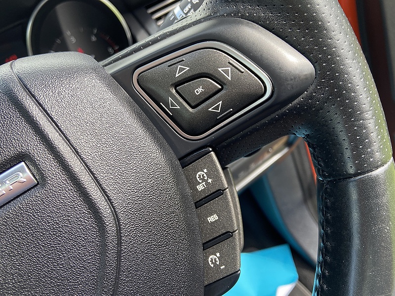 Land Rover 2.0 TD4 HSE Dynamic SUV 5dr Diesel Auto 4WD Euro 6 (s/s) (180 ps)