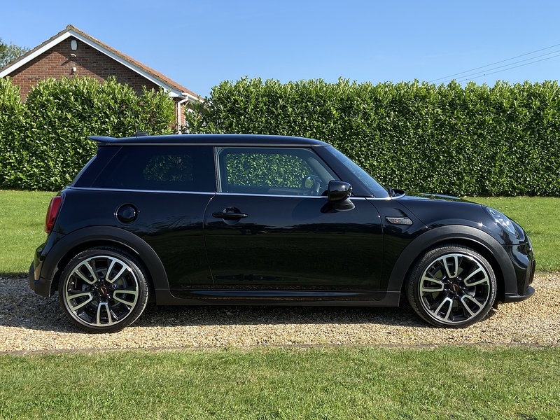MINI 2.0 Cooper S Sport Hatchback 3dr Petrol Steptronic Euro 6 (s/s) (178 ps)